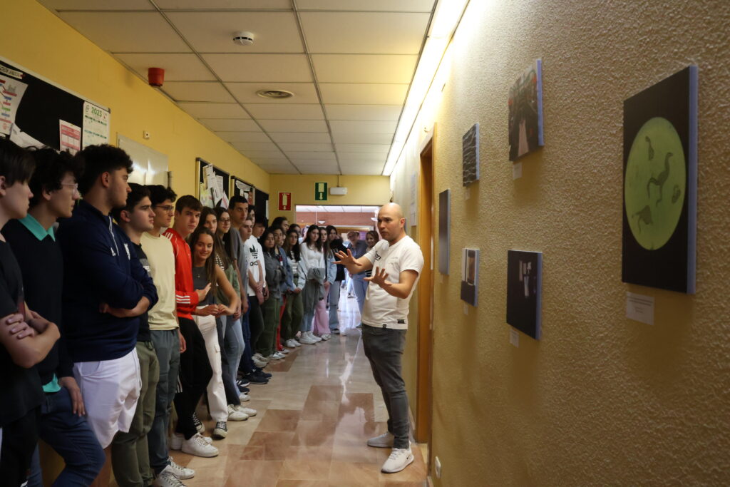 Inauguramos la exposición fotográfica: "Visto en el laboratorio"