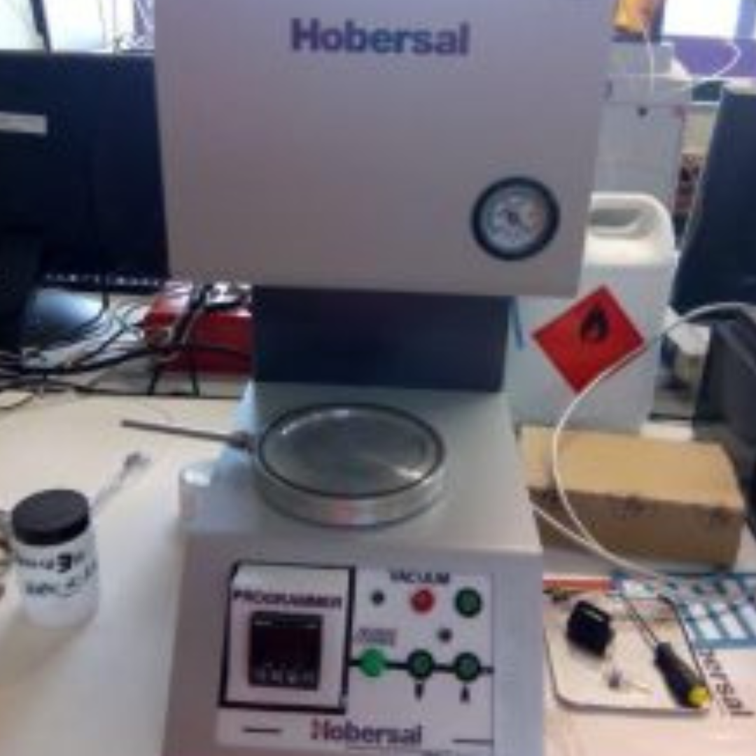 Horno con elevamuestras eléctrico y atmósfera controlada - Grupo de Procesos Químicos Avanzados - Instituto de Carboquímica